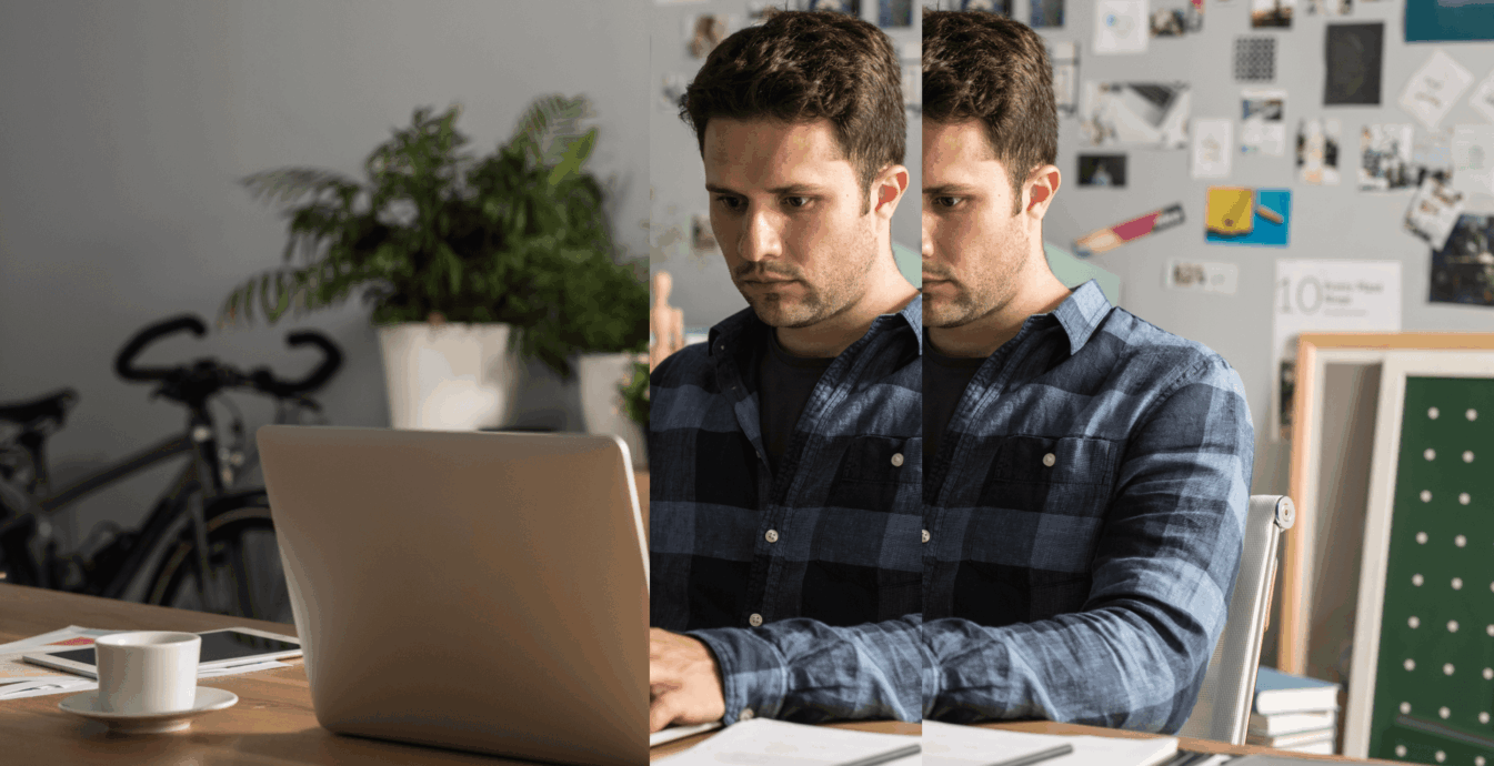 UX Designer agencji Wise People w koszuli w kratę analizuje interfejs serwisu na ekranie laptopa. W tle biura widoczne są materiały projektowe oraz rower; artystyczny efekt przesunięcia i multiplikacji kadru.