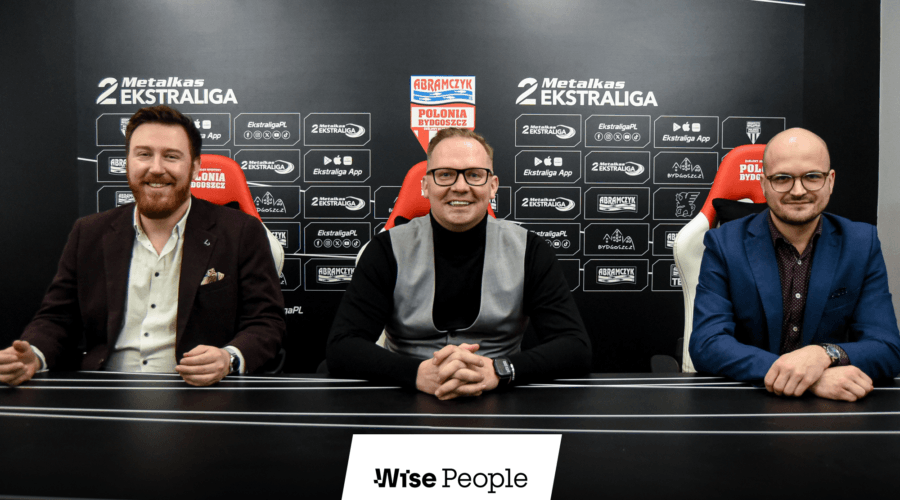 Robert Szarata, Przemysław Kanclerz, Franciszek Budzbon - podpisywanie umowy sponsoringowej Polonia Bydgoszcz & Wise People